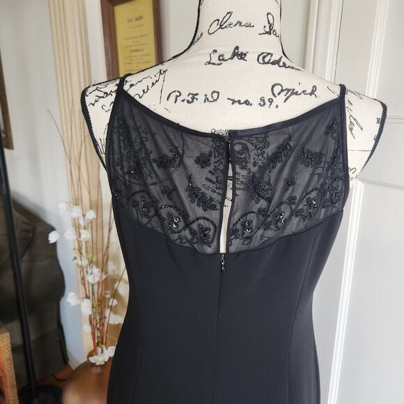 Jones New York Black Cocktail Dress with Embroidered Netting Sz 8 - Picture 6 of 8